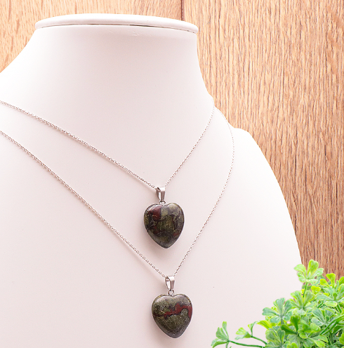 Pendentif Coeur jaspe sang de dragon