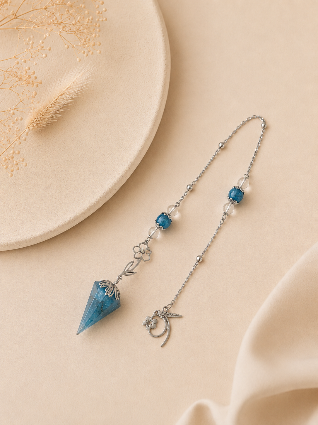Pendule pointu - apatite bleu