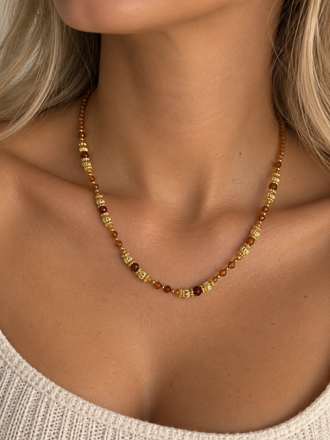 Collier Esther